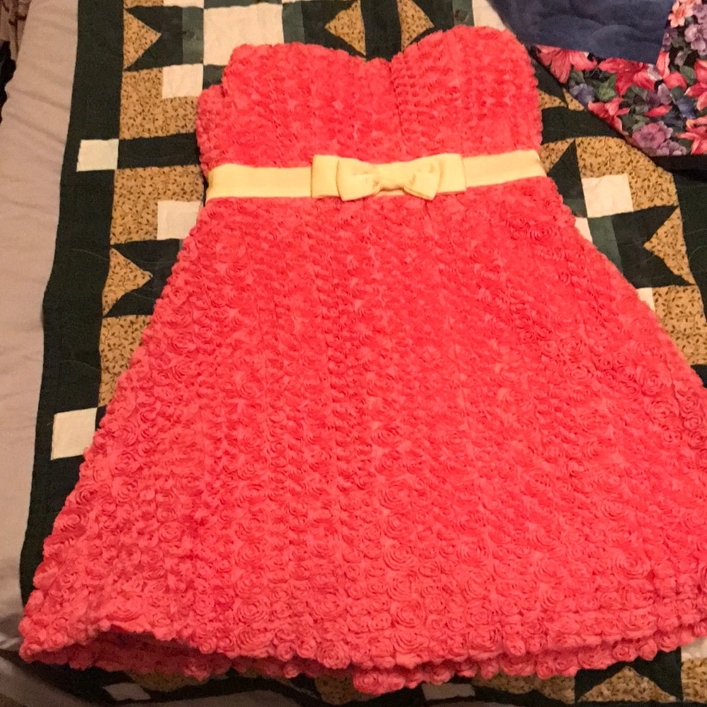 Minuet strapless dress